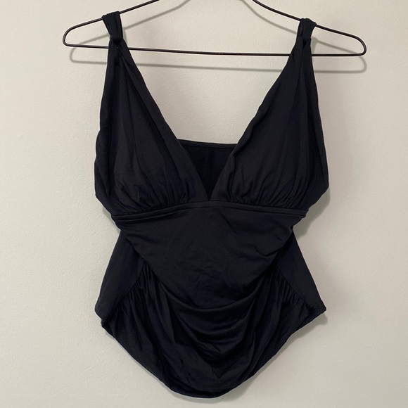 La Blanca Swim Top - Picture 1 of 5